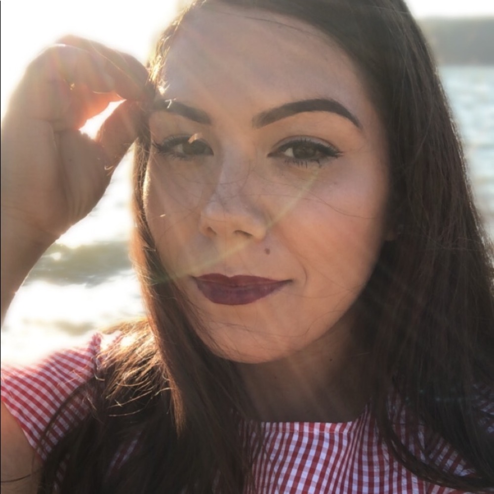 Meet your Posher, Maritsa